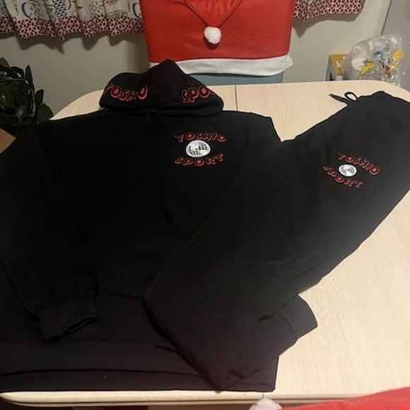 Yoshio sports wear - Picture 2 of 16